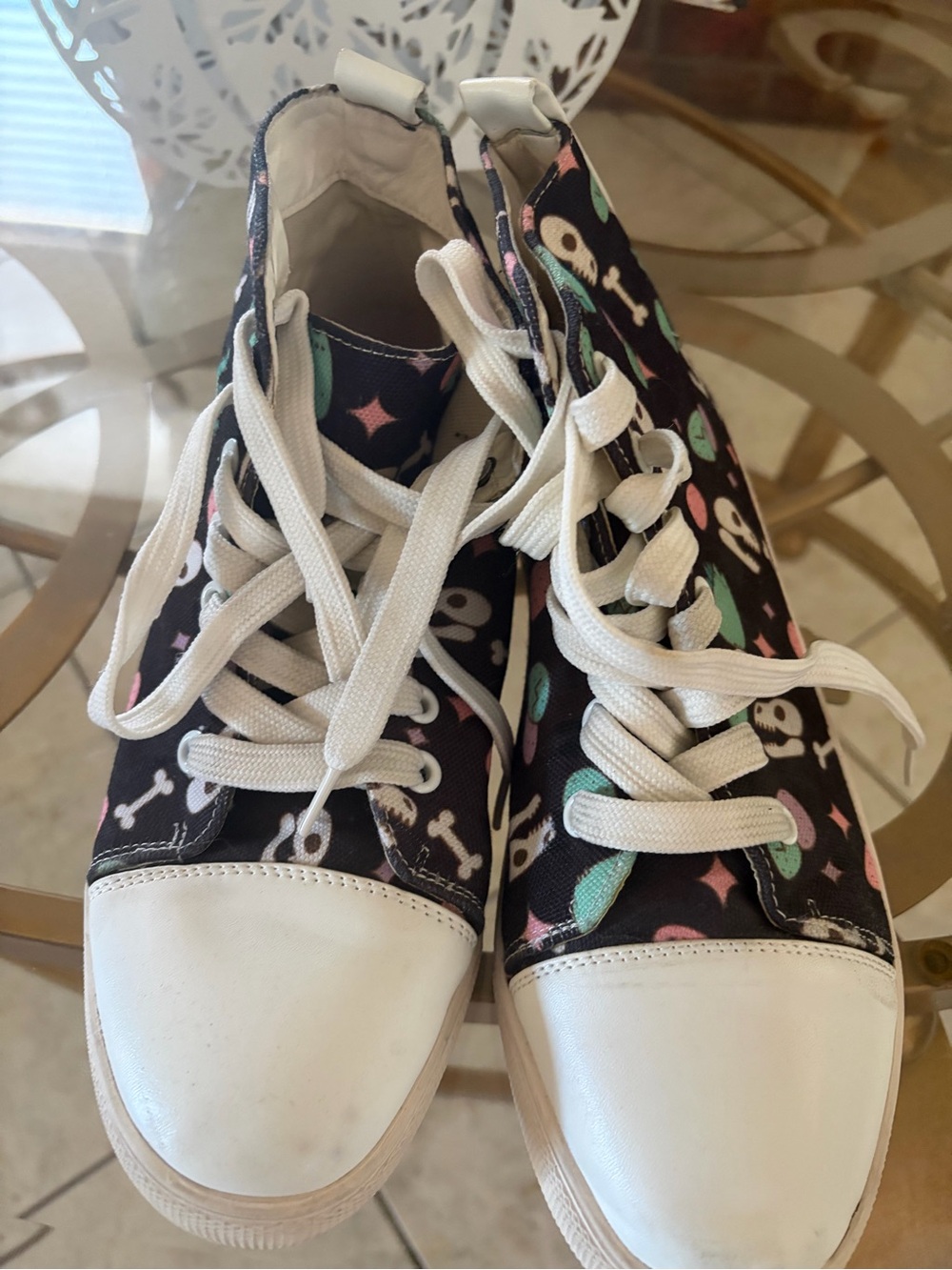 Dinosaur Pusheen lace up shoes